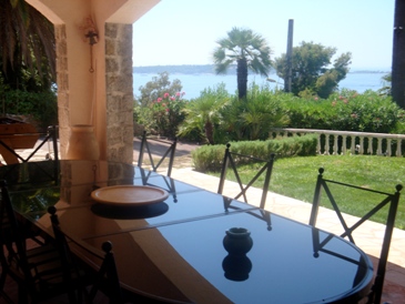rent a villa in cannes