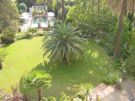 round+pool